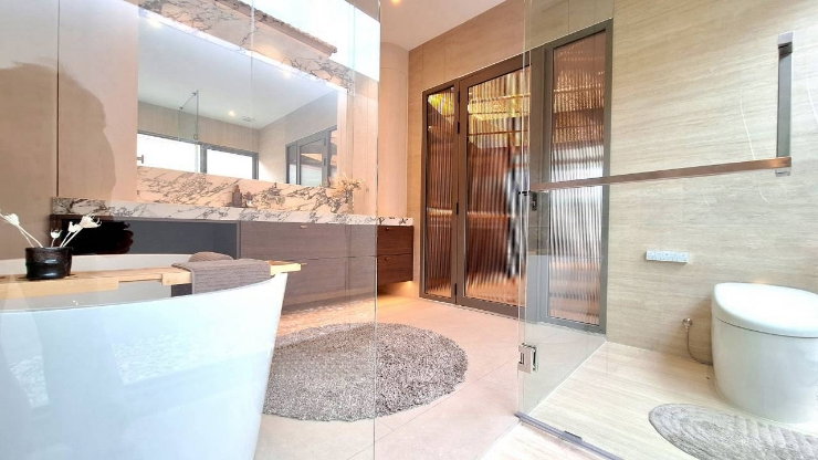รูป ✅️ For sale The Pool Villa โครงการฟลอร่nาวิลล์
🏷️ ราคาเพียง 24.9 ล้านบาท
เนื้อที่139 ตร.ว 500 ตรม.ขนาด 5 ห้องนอน 5ห้องน้ำ ตกแต่งครบพร้อมอยู่ - รูปที่ 42/92