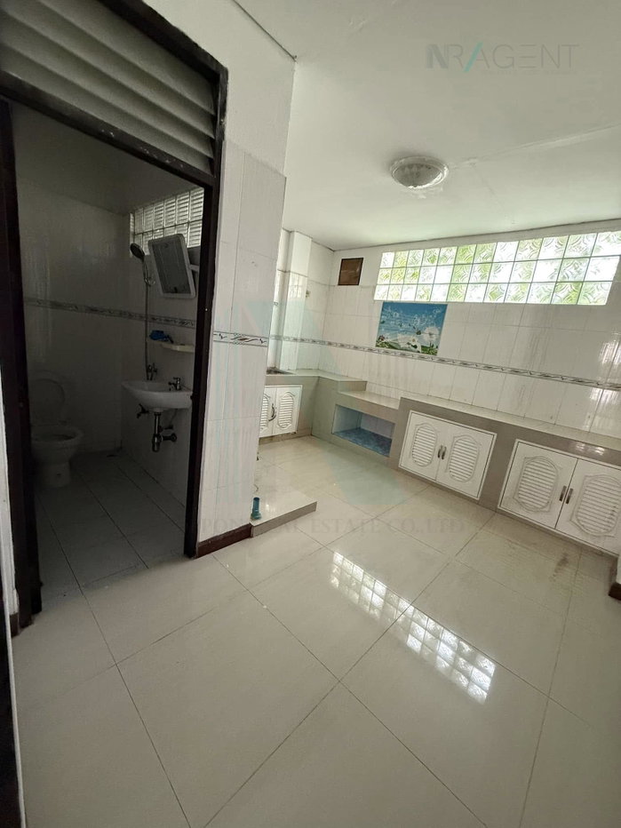 รูป 📌 ขายทาวน์เฮาส์ โครงการ บ้านอัศวินการ์เด้นท์ 3 ชั้น 4 ห้องนอน 3 ห้องน้ำ - รูปที่ 5/8