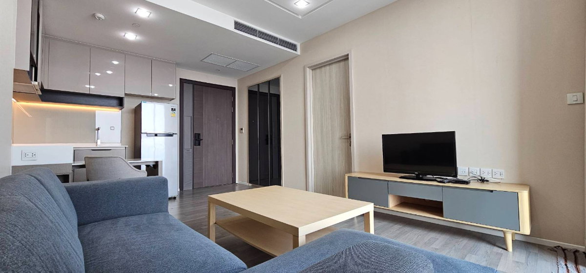 Unit Available at 333 RIVERSIDE Multiple units available—prices negotiable! A premium riverfront 