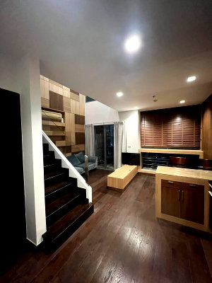 Condos for sale : 🌟 Duplex Condo for Sale – Ideo Q Phayathai