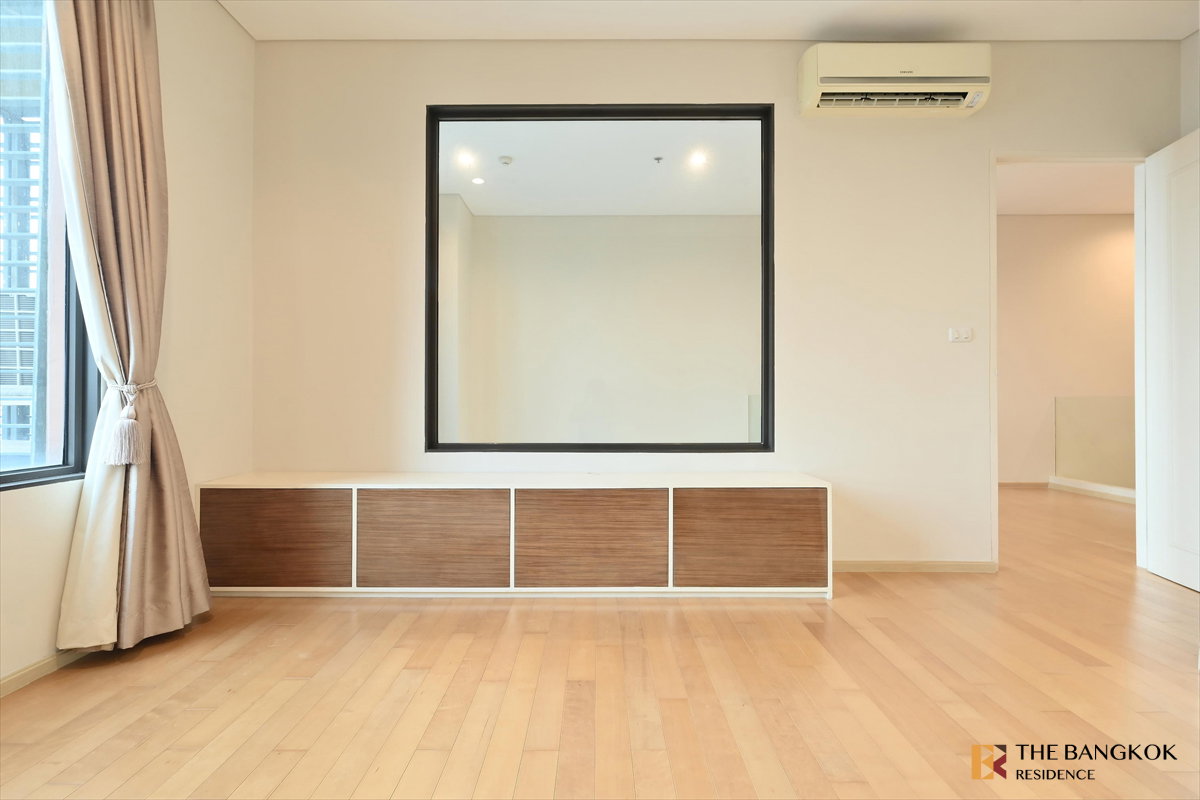picture 🔥 Rare Item! 💎 Villa Asoke Duplex 2BR 110.23 sq.m. 12.5MB✨ Brand New, Featuring a Highly Sought-After Rear View 🌆 Near MRT Phetchaburi - 6/16