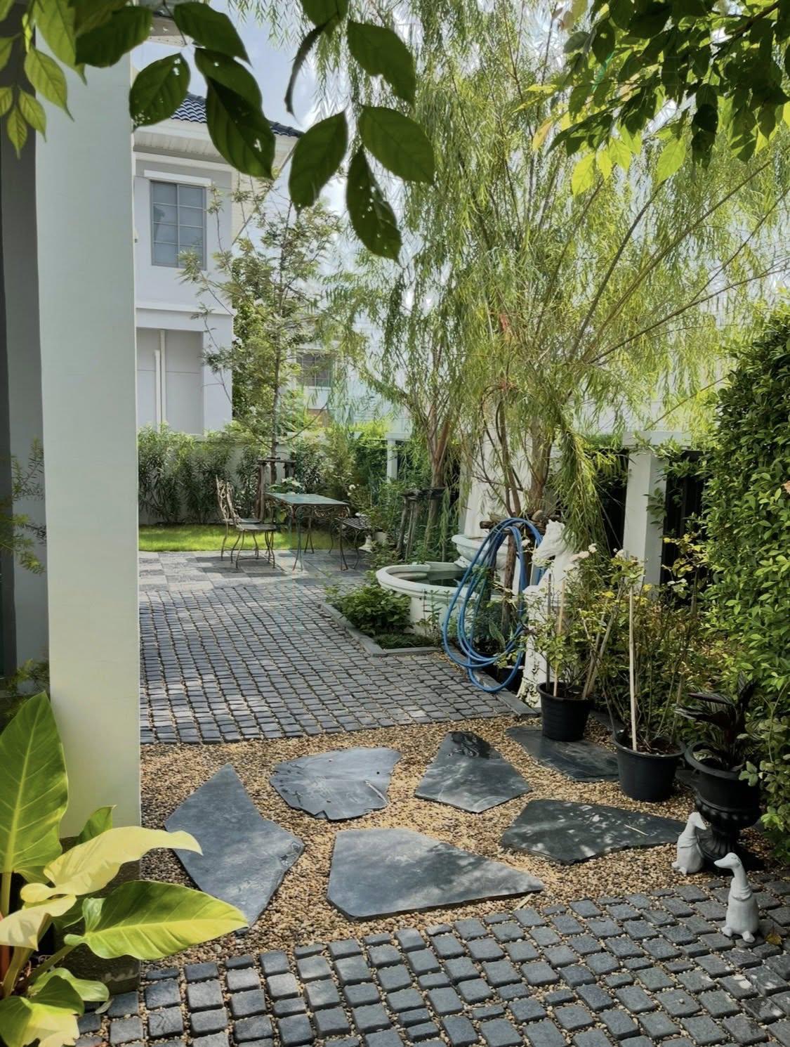 ขายบ้านเดี่ยว 5 ห้องนอน 190 ตร.ม. 66.8 ตร.ว. เพอร์เฟค เรสซิเดนซ์ พระราม 9-กรุงเทพกรีฑา