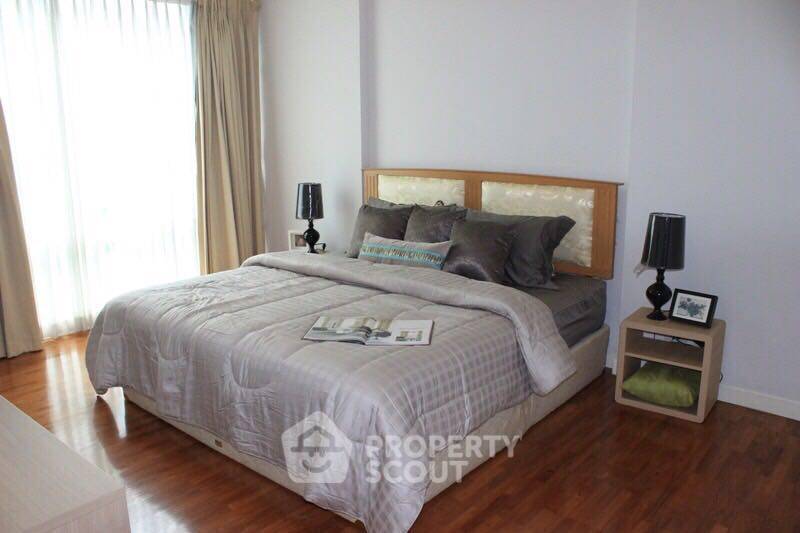 picture Great Value 2-BR Baan Siri Sukhumvit 10 Condominium Near BTS Nana (ID 514569) - 2/13