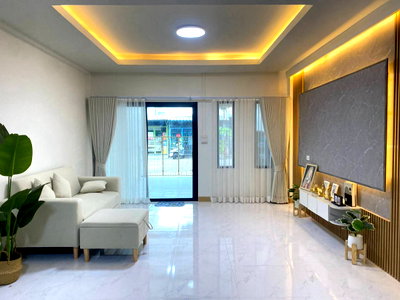 ทาวน์โฮม กรุงเทพมหานคร : 🏡ขายทาวน์เฮ้าส์รีโนเวทใหม่ คลองสามวา | มโนรมย์ 4 เลียบคลองสอง | ใกล้ Safari World – Fashion Island