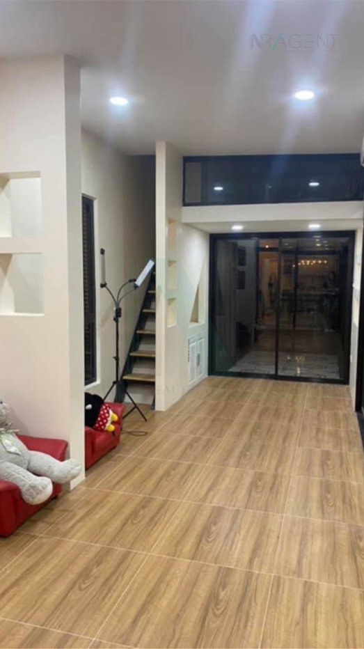รูป 📌 ขายบ้านเดี่ยว โครงการ พลีโน่ พระราม 9-กรุงเทพกรีฑา 1 2 ชั้น 5 ห้องนอน 3 ห้องน้ำ - รูปที่ 7/8