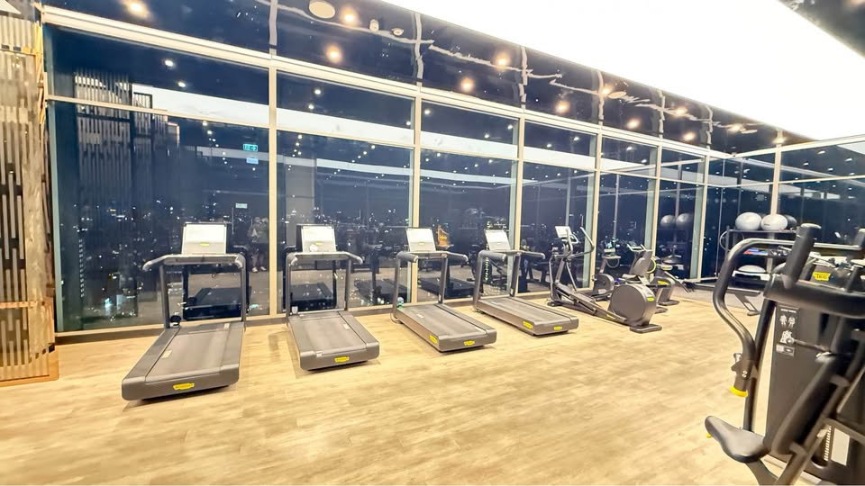 รูป ให้เช่าคอนโด Lifestyle Location + Privacy + Fully Furnished พร้อมอยู่ ทำเลดี เพียงนำกระเป๋าเข้าอยู่ได้เลย ใกล้ BTS เอกมัย - รูปที่ 14/15