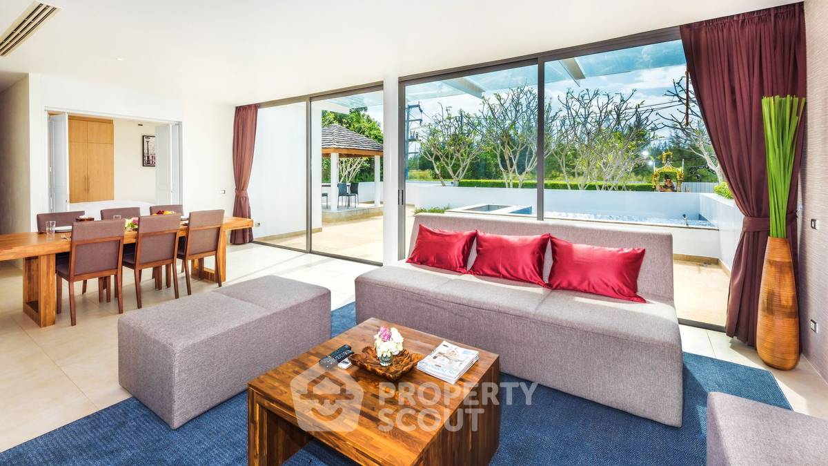 picture Spacious 3-BR 350 Sqm At Lotus Gardens, Layan Phuket (ID 1223849) - 10/31