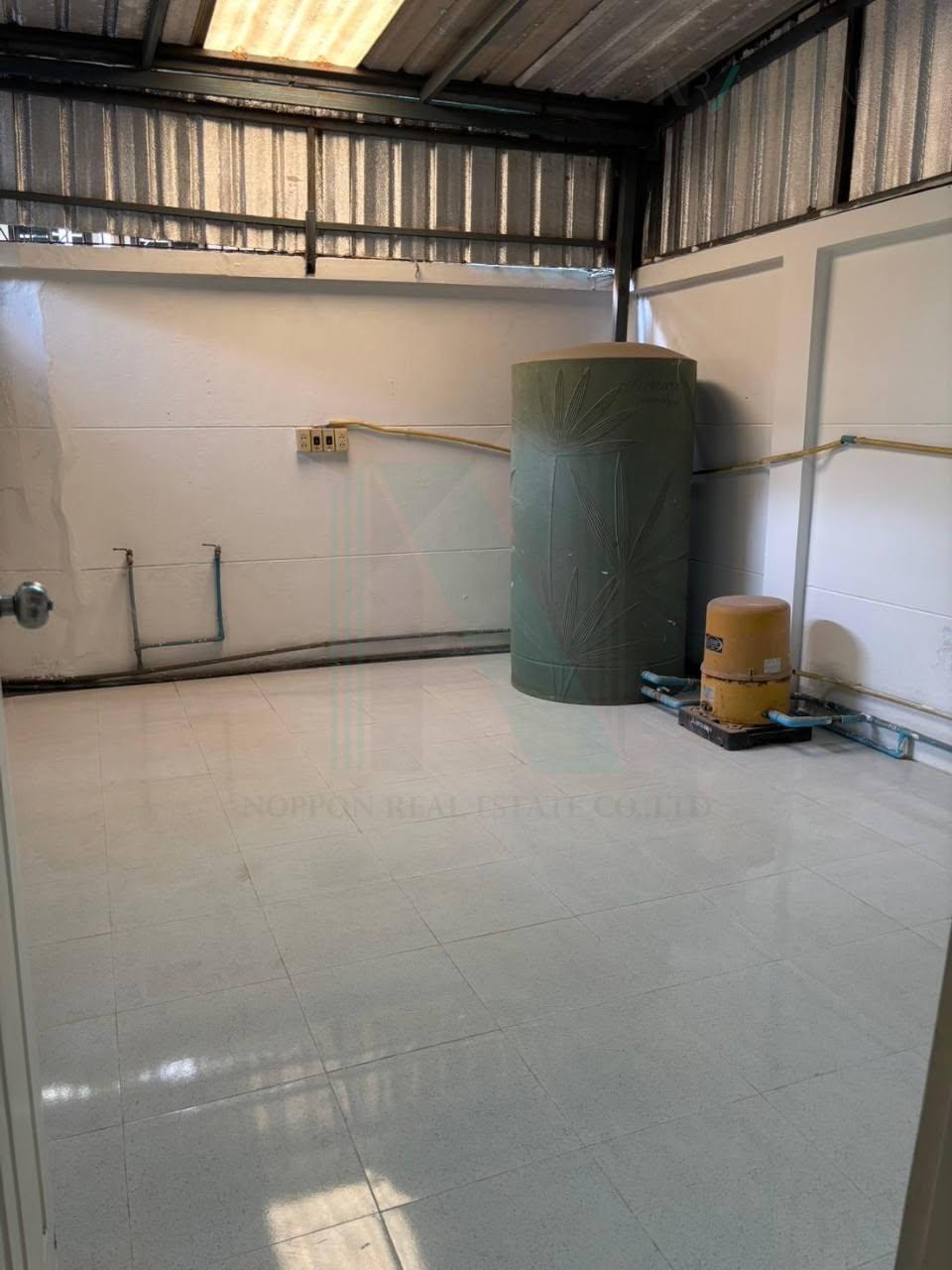 5-bed townhouse for sale, 304 sqm, 20 sq wah, Townplus Prachauthit
