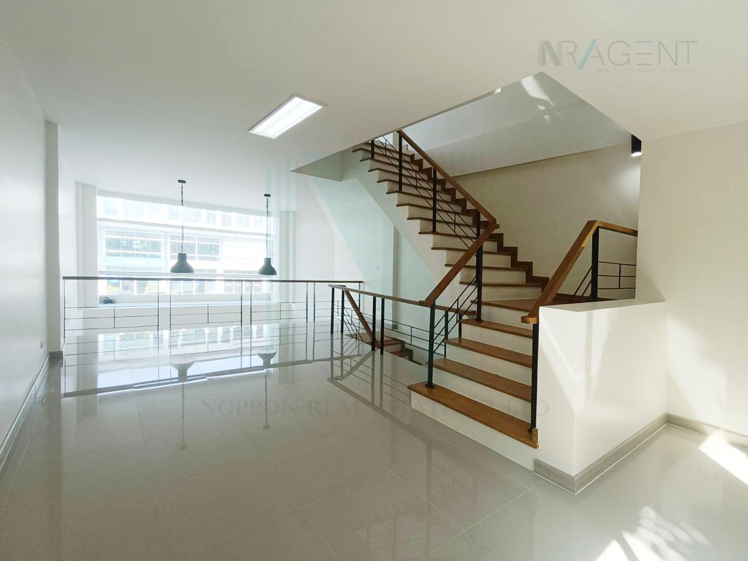 1-bed home office for rent, 230 sqm, 20.6 sq wah, H Cape Biz Plus