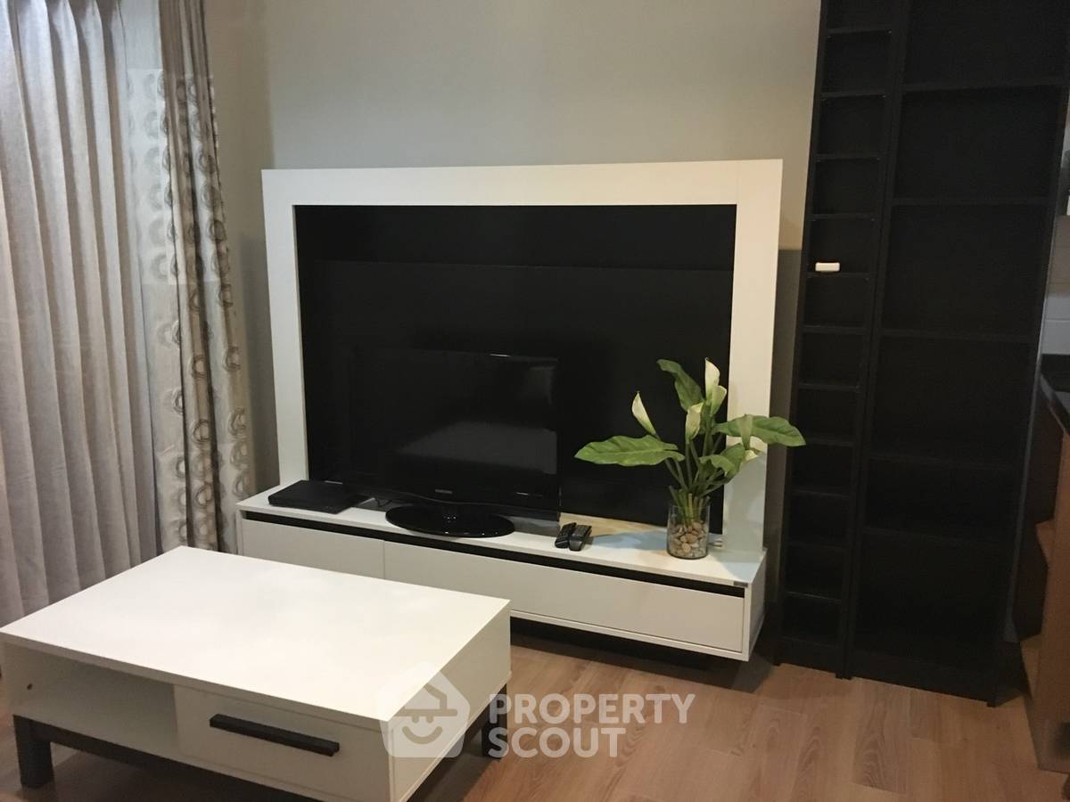 picture 1-BR Condo at The Seed Musee Sukhumvit 26 near BTS Phrom Phong (ID 513227) - 1/7