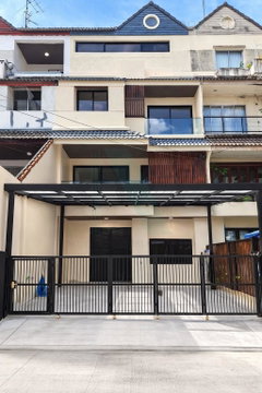 📌 ขายทาวน์เฮาส์ โครงการ หมู่บ้านวราธรวิลล์ 4 ชั้น 4 ห้องนอน 5 ห้องน้ำ