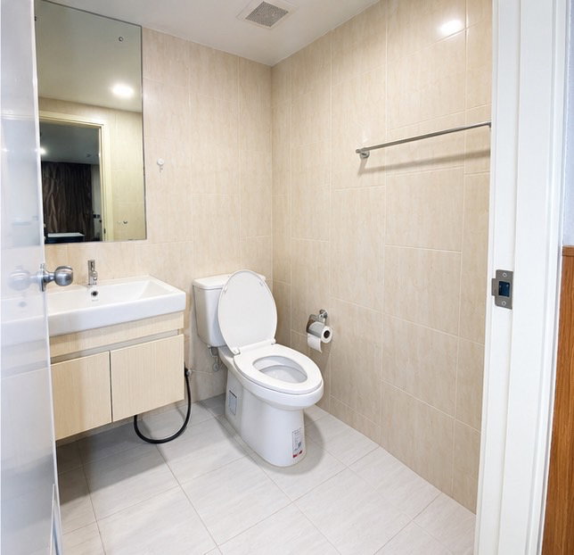 รูป T302 ให้เช่าคอนโด Atmoz Lardprao71 (แอทโมซ ลาดพร้าว71) ทำเลดี ห้องมุม มีWalk-in Closet ห้องสวย เฟอร์ครบ มีเครื่องซักผ้า - รูปที่ 12/12