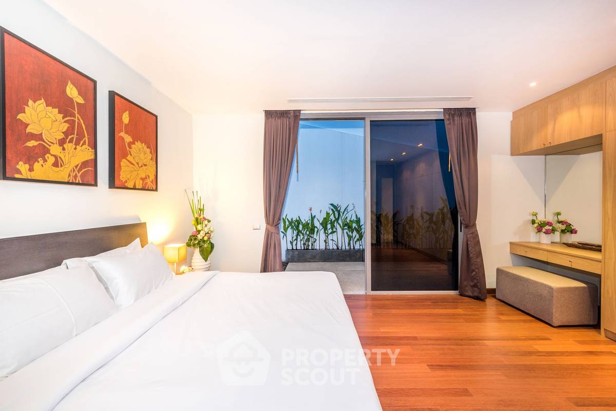 picture Spacious 3-BR 350 Sqm At Lotus Gardens, Layan Phuket (ID 1223849) - 31/31