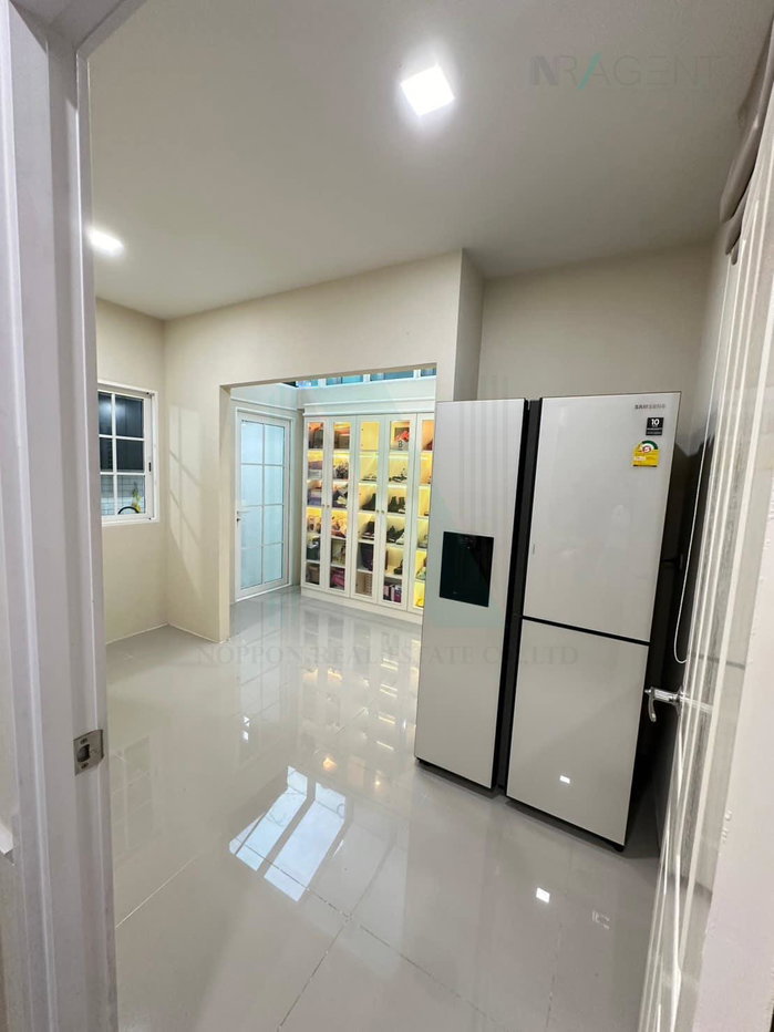 รูป 📌 ขายบ้านเดี่ยว โครงการ โกลเด้น นีโอ 2 รามอินทรา-วงแหวน 2 ชั้น 4 ห้องนอน 3 ห้องน้ำ - รูปที่ 4/8