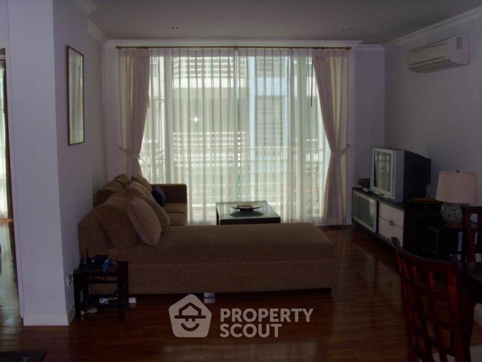 picture Great Value 2-BR Baan Siri Sukhumvit 10 Condominium Near BTS Nana (ID 514569) - 6/13
