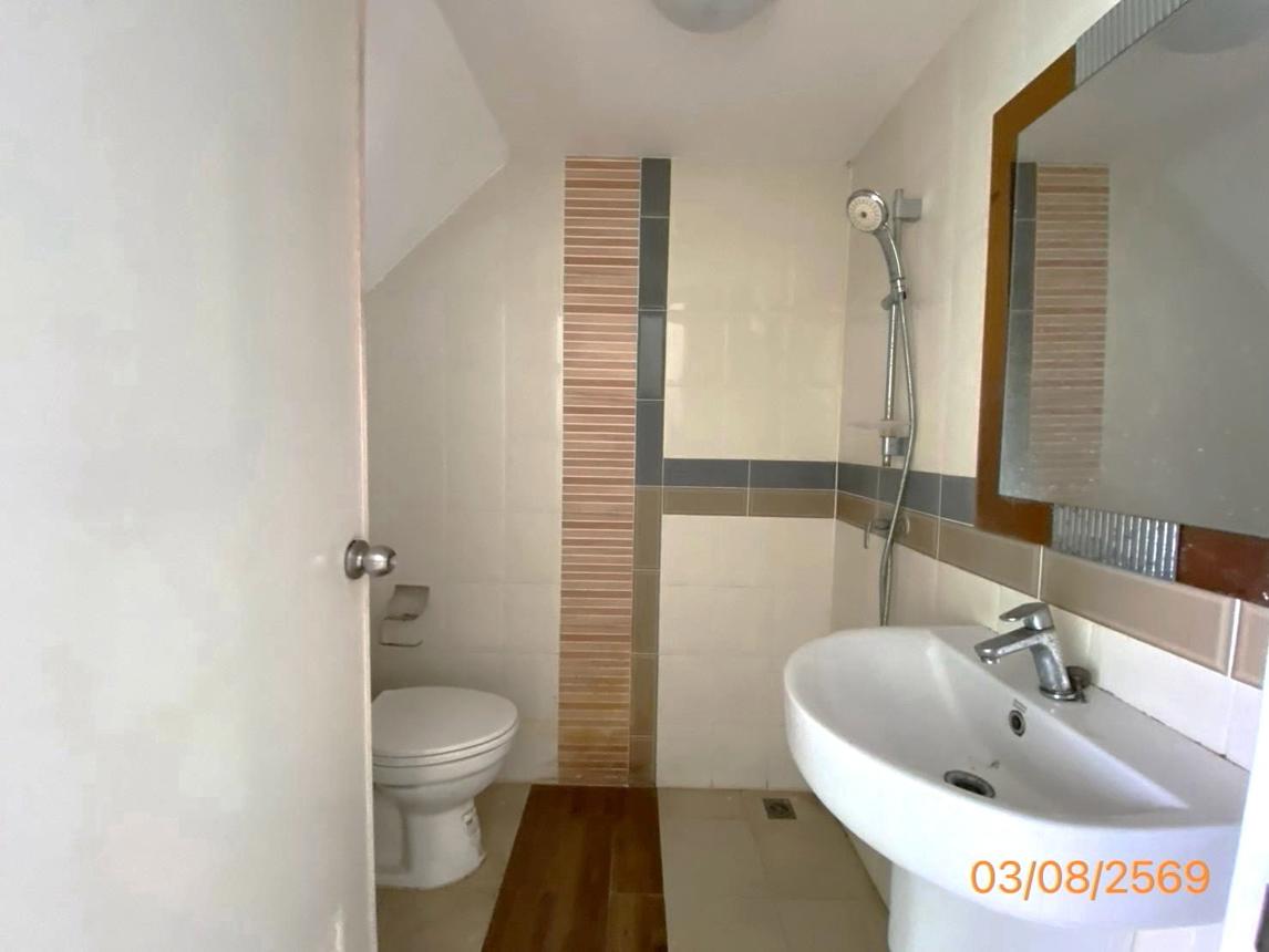 รูป ทาวน์เฮ้าส์ 21.2 ตร.วา โกลเด้น ทาวน์ ศรีนครินทร์ - สุขุมวิท เมืองสมุทรปราการ สมุทรปราการ 2.6M - รูปที่ 26/39