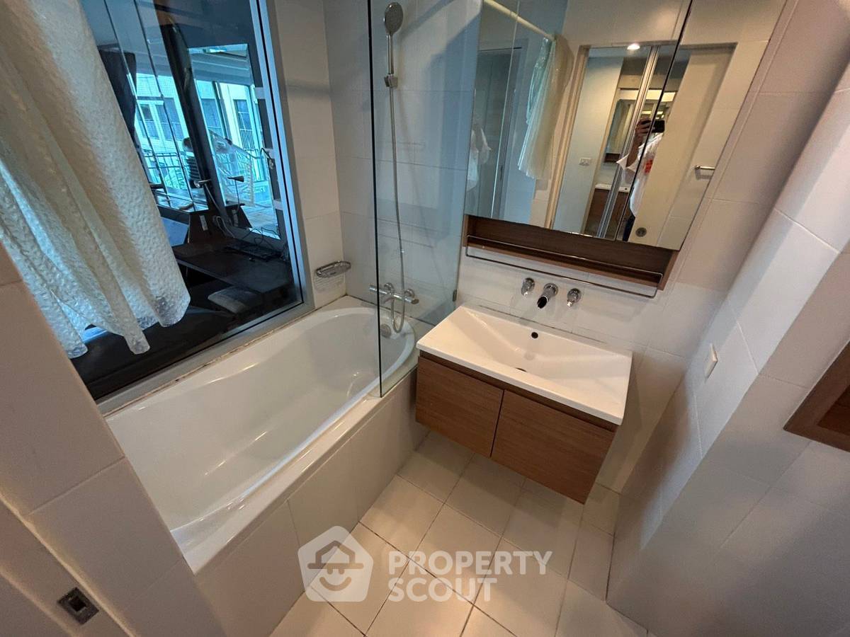 picture 2-BR Condo at The Seed Musee Sukhumvit 26 near BTS Phrom Phong (ID 883656) - 15/27