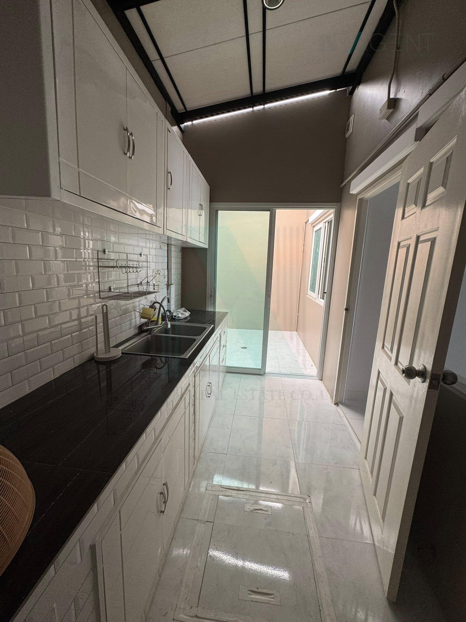 4-bed townhouse for sale, 105 sqm, 29 sq wah, The Passage Ramintra-Khubon