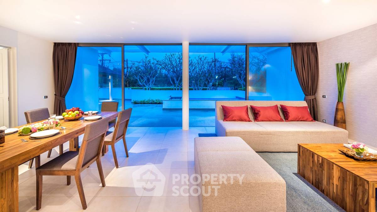 picture Spacious 3-BR 350 Sqm At Lotus Gardens, Layan Phuket (ID 1223849) - 8/31