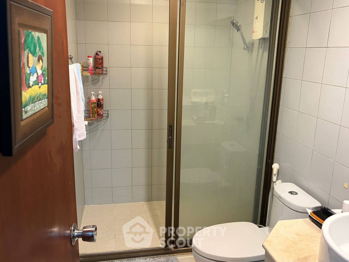 รูป ขายคอนโด 2 ห้องนอน D.S. Tower 2 Sukhumvit 39 ใกล้ MRT สุขุมวิท (ID 3356461) - รูปที่ 23/23