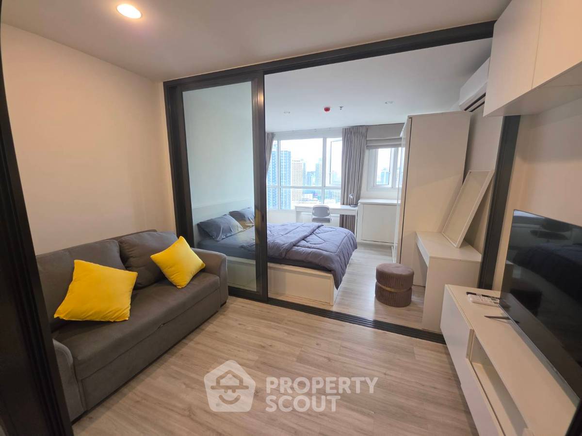 picture 100m To MRT Huai Khwang | 1-BR At XT Huaikhwang (ID 3356229) - 2/7