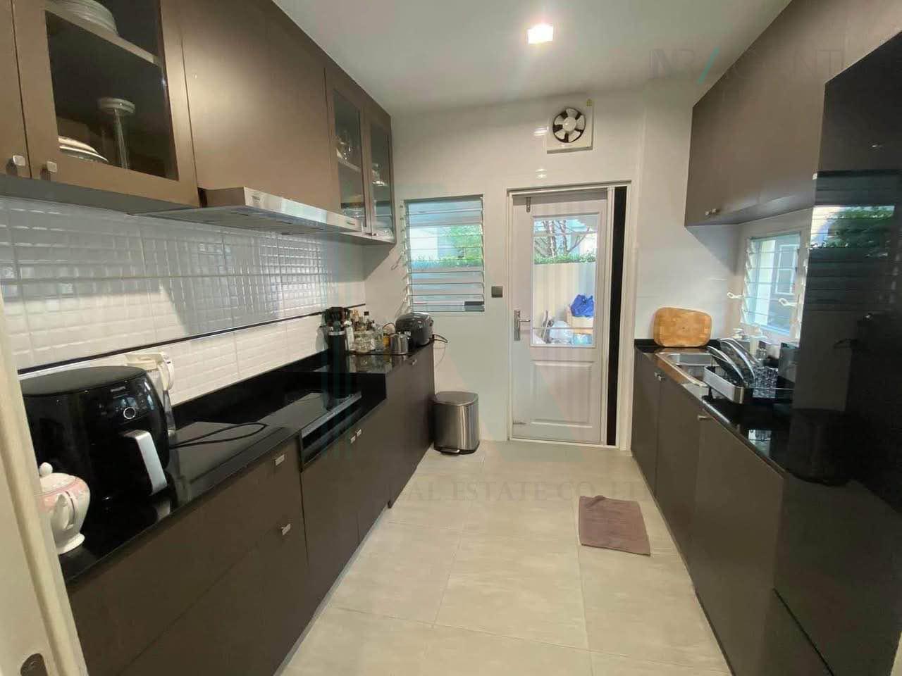 ขายบ้านเดี่ยว 5 ห้องนอน 500 ตร.ม. 127 ตร.ว. นันทวัน รามอินทรา - พหลโยธิน 50