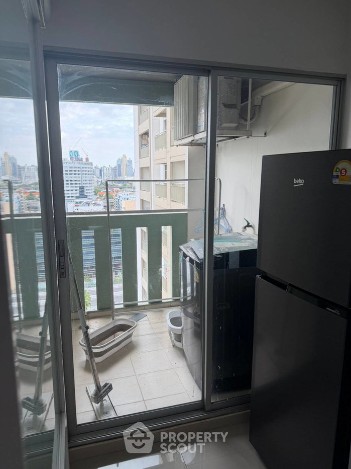 picture 2-BR Condo at Lumpini Place Rama 9–Ratchada near MRT Phra Ram 9 (ID 3205486) - 6/7