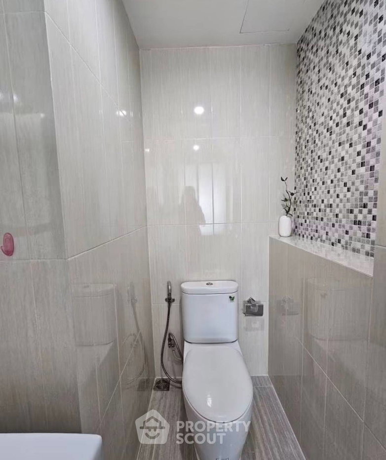 picture 2-BR Condo At Life @ Ratchada Near MRT Ratchadaphisek (ID 3356494) - 6/9