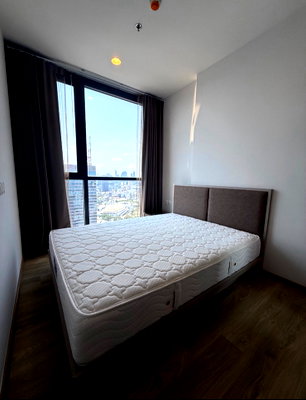 คอนโดให้เช่า : เช่า! Oka Haus Sukhumvit 36 | 1 Bedroom ชั้น 30+ | 28 ตร.ม. | 18,000 บาท/เดือน | BTS ทองหล่อ | Line : @goodyield