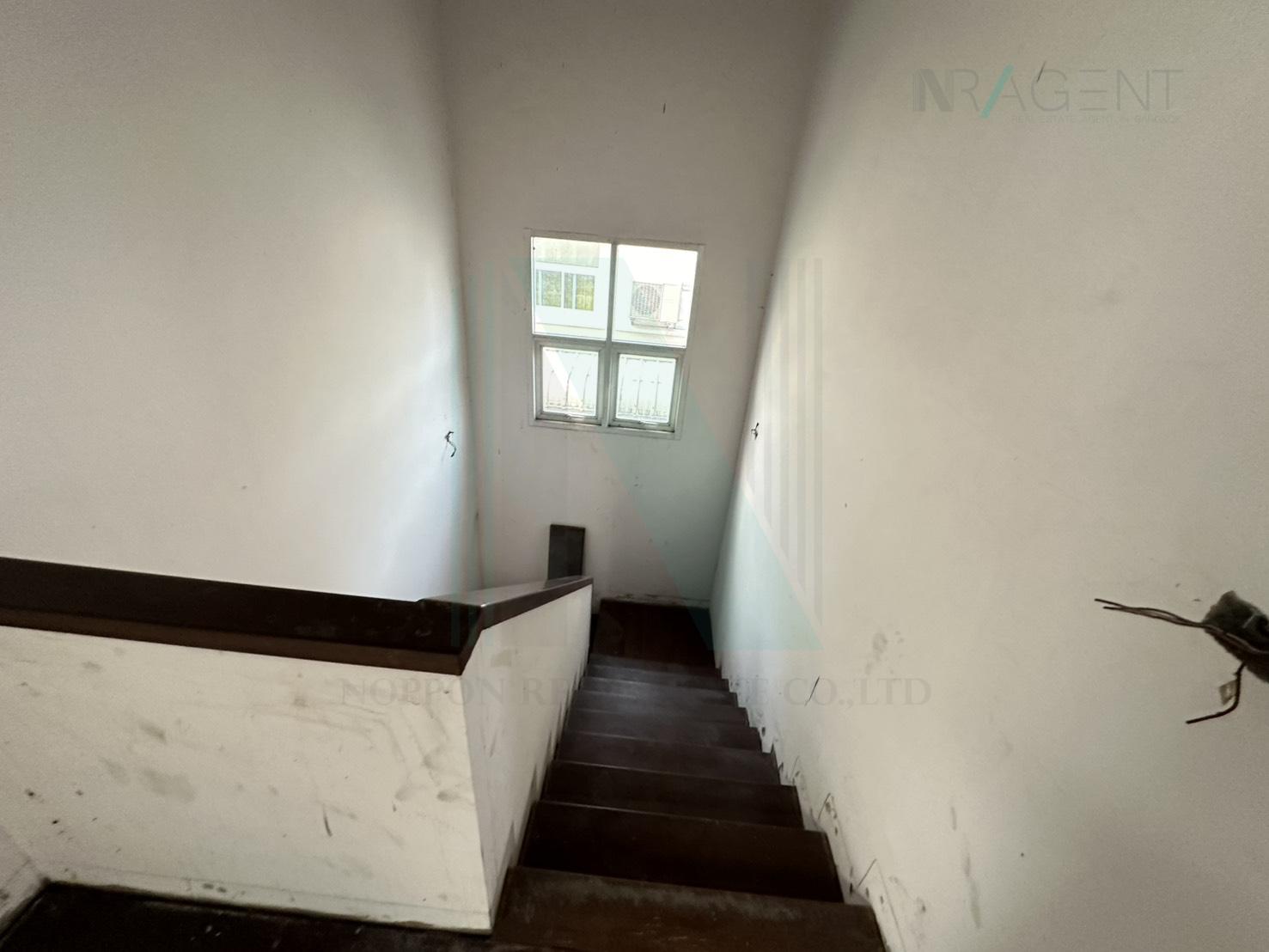 3-bed house for sale, 210.8 sqm, 77.4 sq wah, Le Vibhavadi