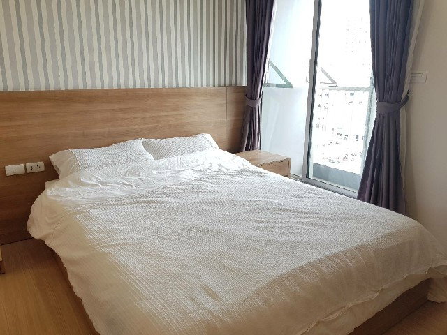 รูป คอนโดให้เช่า Rhythm Sukhumvit 50 1 ห้องนอน 35 ตร.ม. ชั้น 8 ใกล้ BTS อ่อนนุช เฟอร์ครบ พร้อมอยู่ ฿18,000/เดือน - รูปที่ 3/9