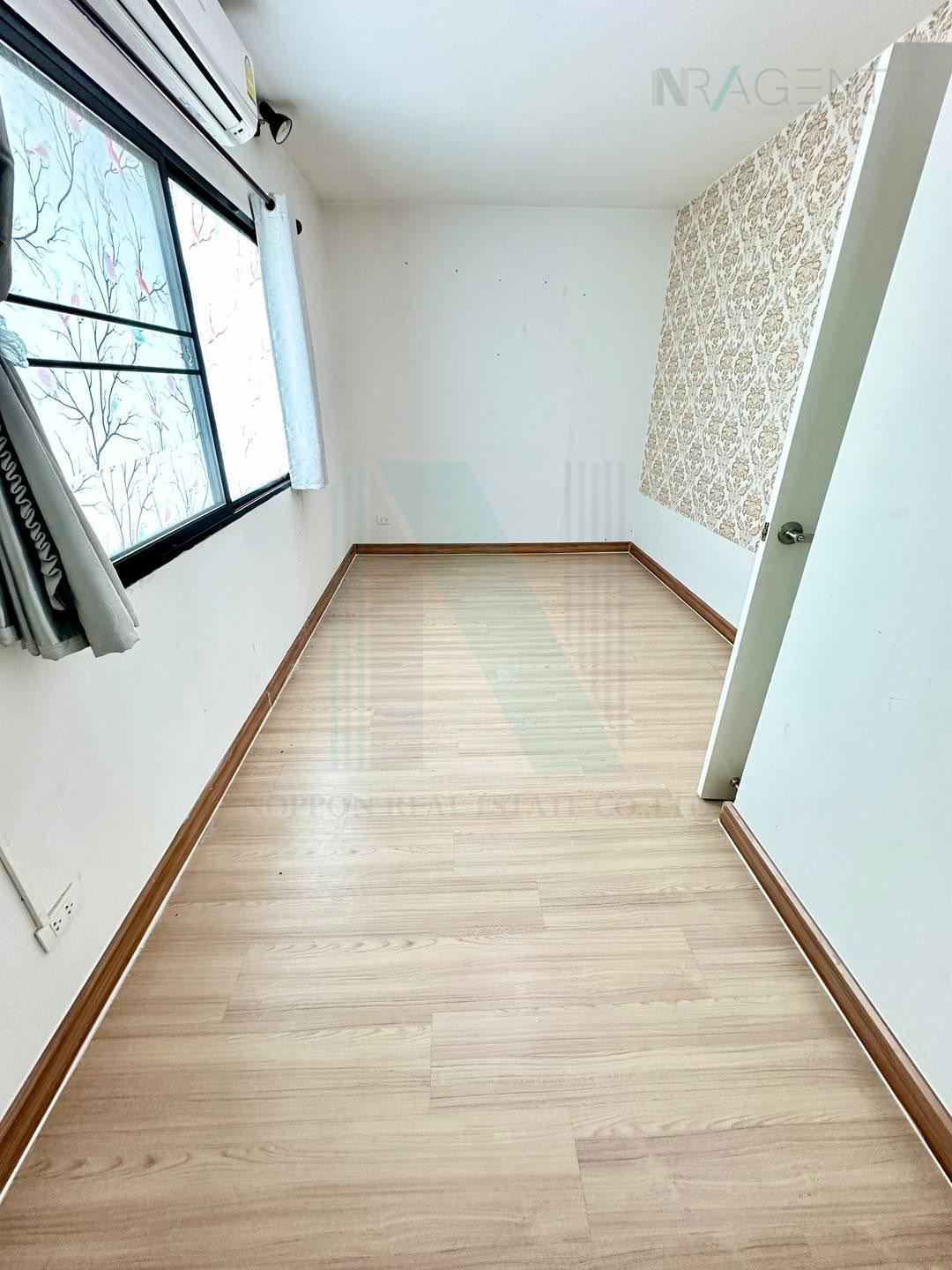 4-bed townhouse for sale, 145 sqm, 20 sq wah, Baan Klang Muang Rama 9 - On Nut
