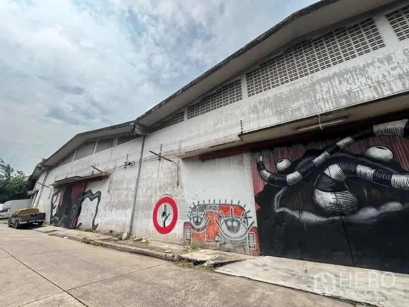 picture For rent Warehouse 800 sqm in Khlong Tan, Khlong Toei, Bangkok BTS Thonglor - 1/8