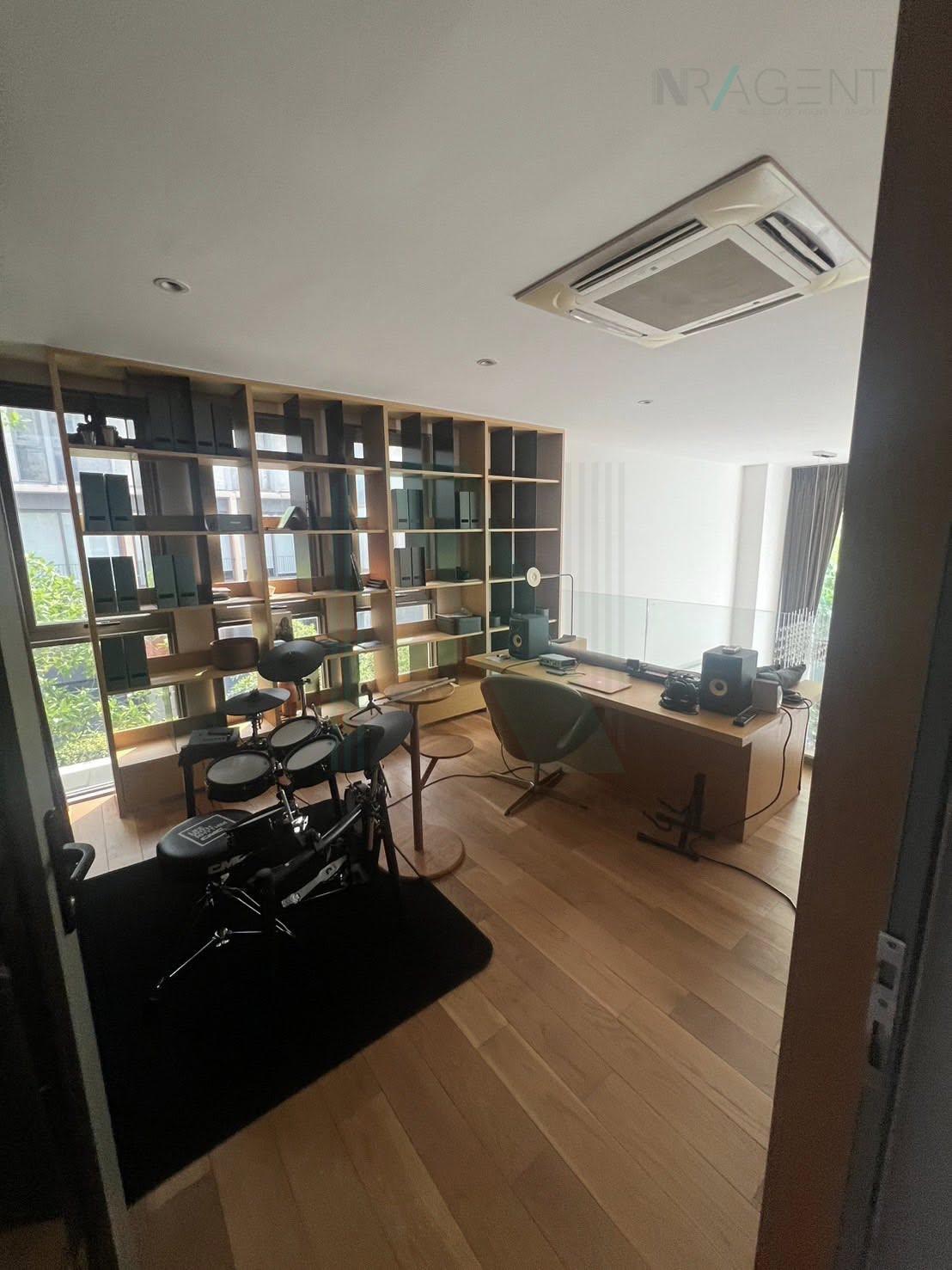 3-bed townhouse for rent, 295 sqm, 39 sq wah, Dhepa Ramkhamhaeng