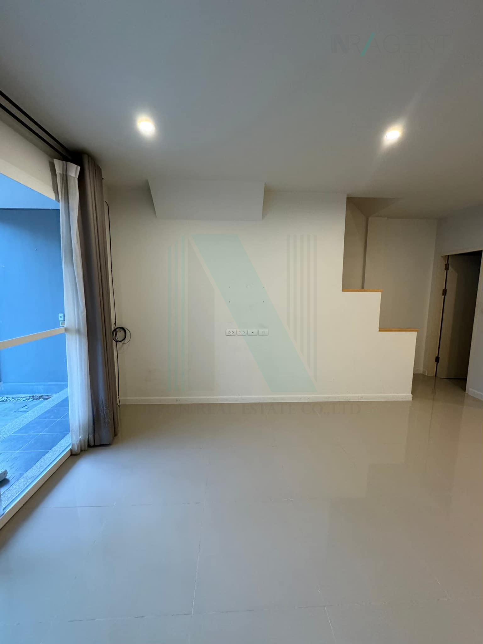3-bed townhouse for sale, 116 sqm, 25 sq wah, Supalai Primo Phetkasem 110