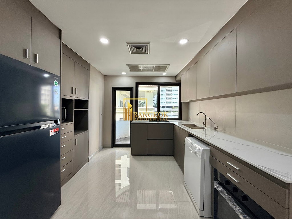 picture Le Raffine 24 | Renovated 4 Bedroom Duplex Condo With Pool - BR62018CD - 11/50