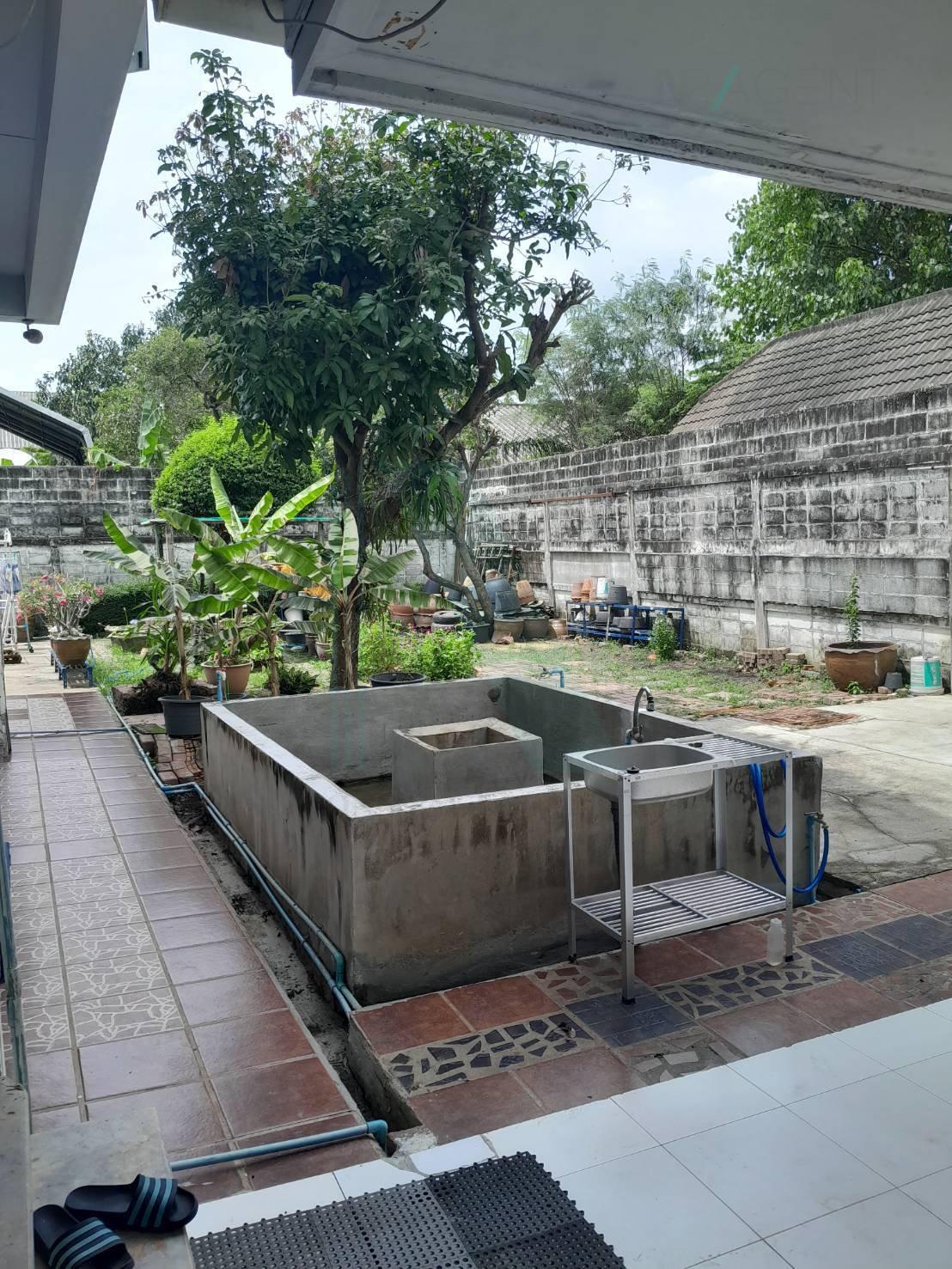 ขายบ้านเดี่ยว 5 ห้องนอน 350 ตร.ม. 209 ตร.ว. ราชตฤณมัย