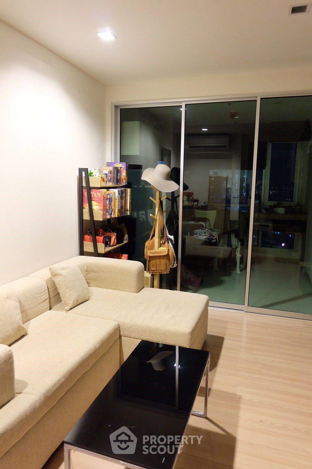 รูป คอนโด 1-ห้องนอน ที่ ริธึ่ม สาทร ใกล้ BTS สะพานตากสิน (ID 3356453) - รูปที่ 1/8