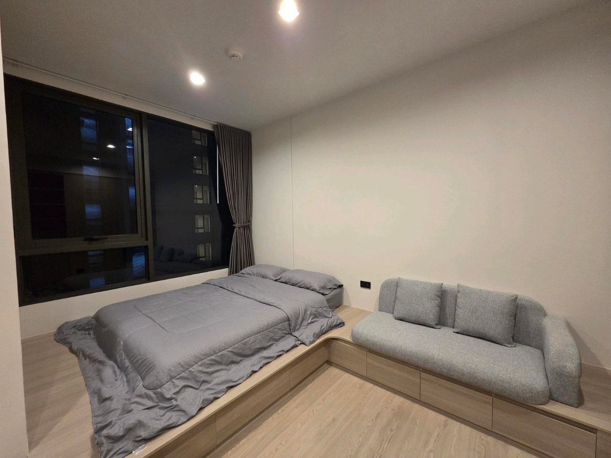 picture Code: 26KJ5253  for rent Reference Sathorn - Wongwianyai 🔥🔥 Line ID: @kjcondo (with @)🔥🔥 - 4/14