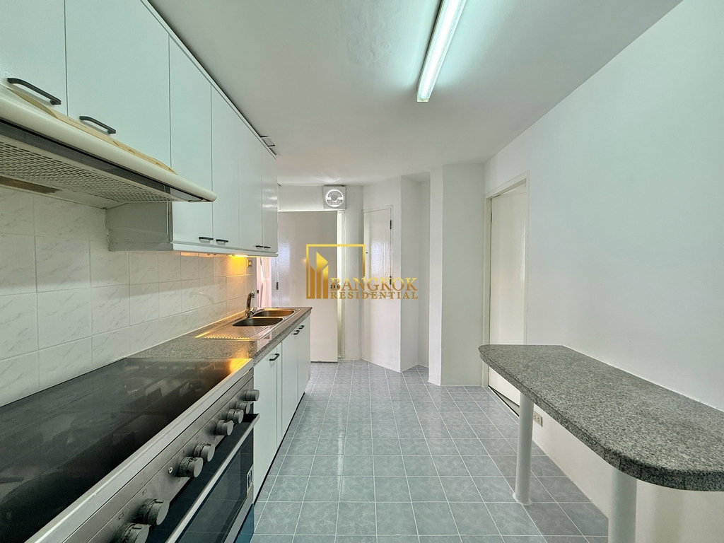 รูป Huge 2 Bedroom Apartment For Rent in Sukhumvit Soi 3 Area - BR0177AP - รูปที่ 7/33