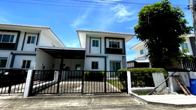 บ้านเดี่ยว ม.ราชภัฏธนบุรี สมุทรปราการ : 📌 ขายบ้านแฝด โครงการ แลนซีโอ คริป เทพารักษ์-ตำหรุ 2 ชั้น 4 ห้องนอน 2 ห้องน้ำ