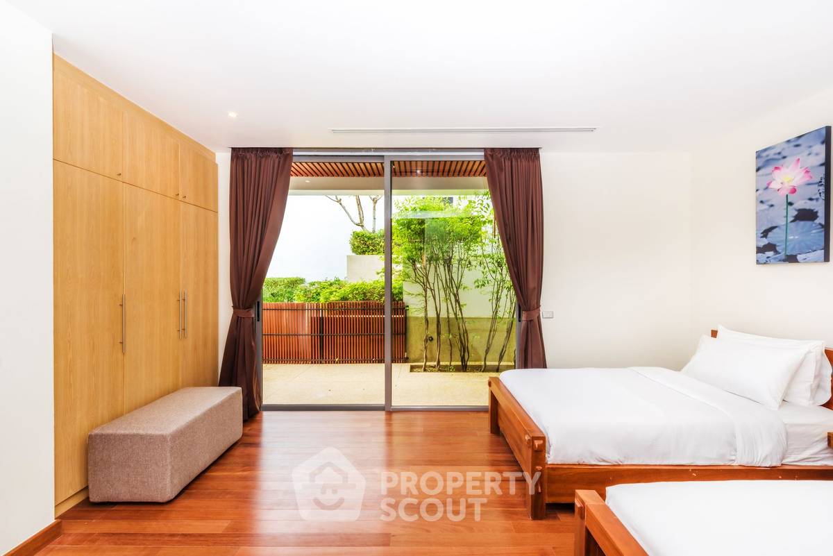 picture Spacious 3-BR 350 Sqm At Lotus Gardens, Layan Phuket (ID 1223849) - 20/31