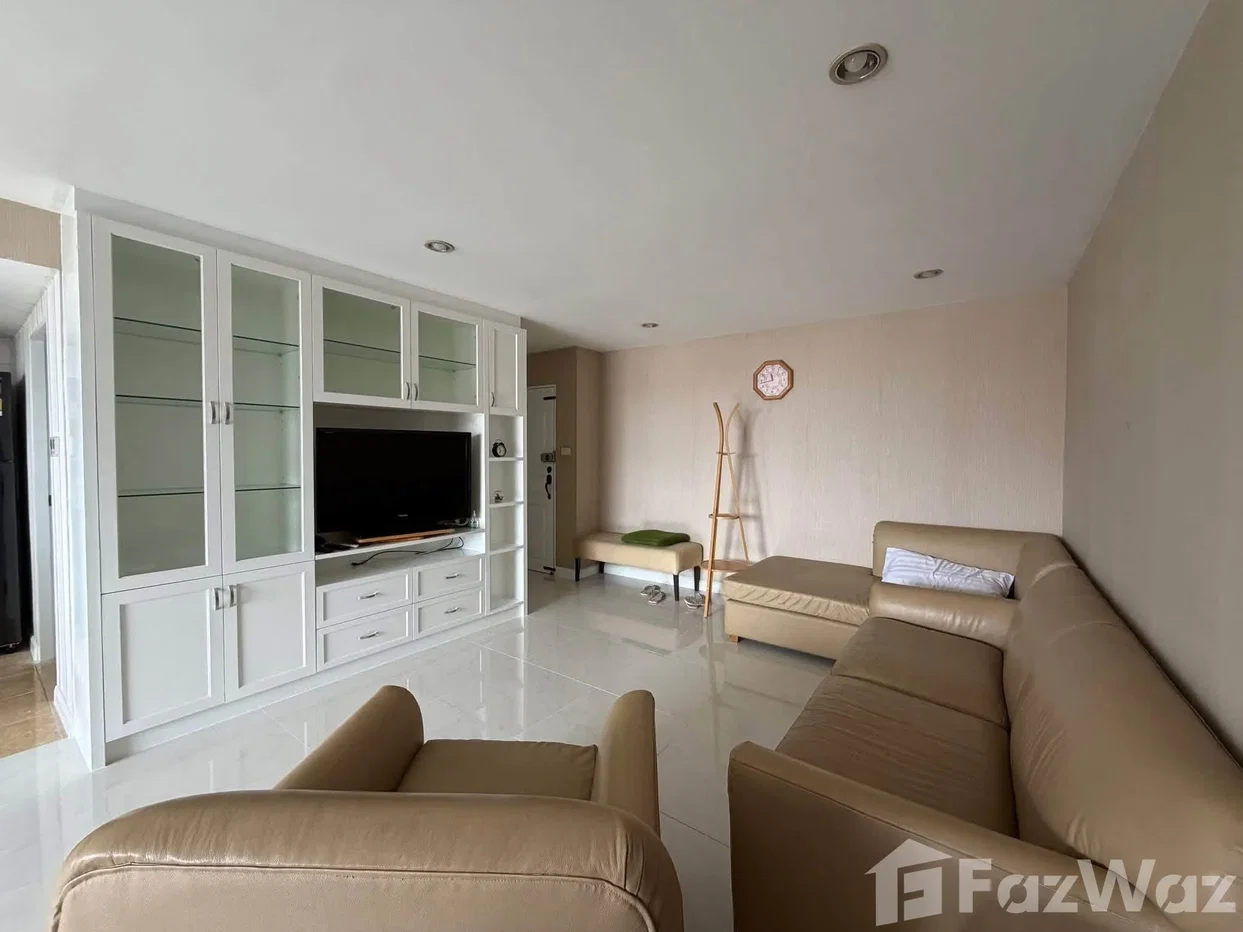 picture Spacious 2-Bedroom High-Floor Unit | BTS Phrom Phong 6826209 - 2/7
