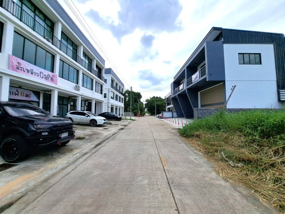 รูป ปล่อยเช่า อาคารพาณิชย์ 3 ชั้น ทำเลดี เพียง 200 เมตร จากถนนไสวประชาราษฎร์ - รูปที่ 17/18