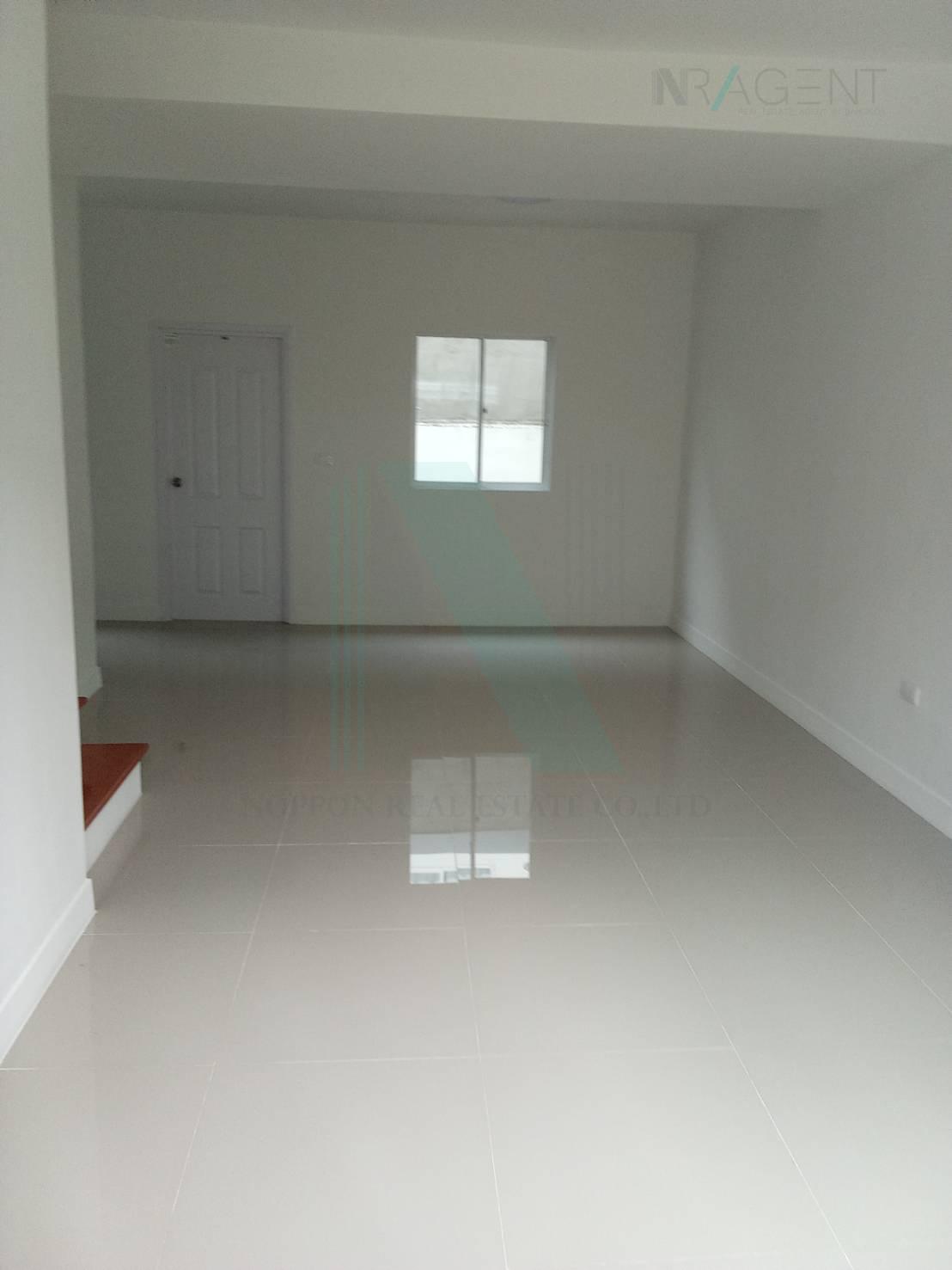 ขายทาวน์โฮม 4 ห้องนอน 125 ตร.ม. 64 ตร.ว. ไลโอ บลิสซ์ ลาดกระบัง-ฉลองกรุง