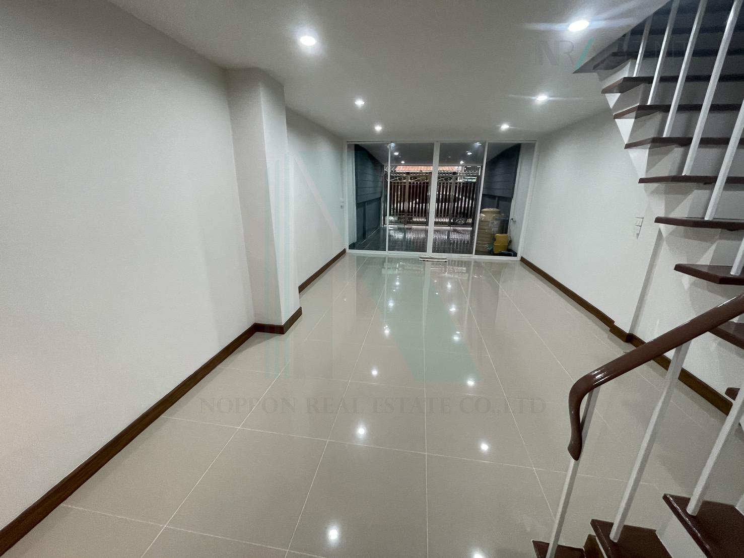 2-bed townhouse for sale, 96 sqm, 16 sq wah, Sup Jaran Villa