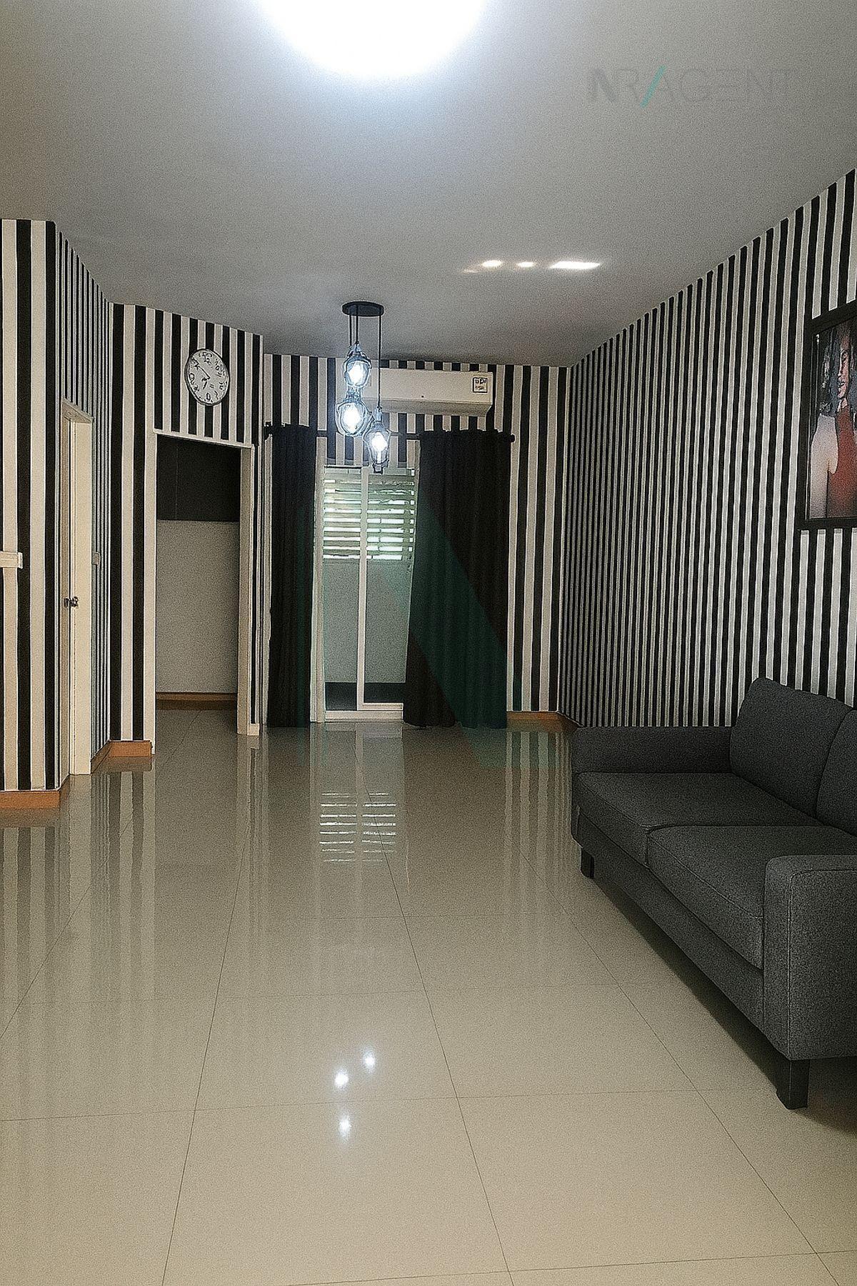3-bed townhouse for sale, 162 sqm, 20.6 sq wah, Six nature vibhavadi 60