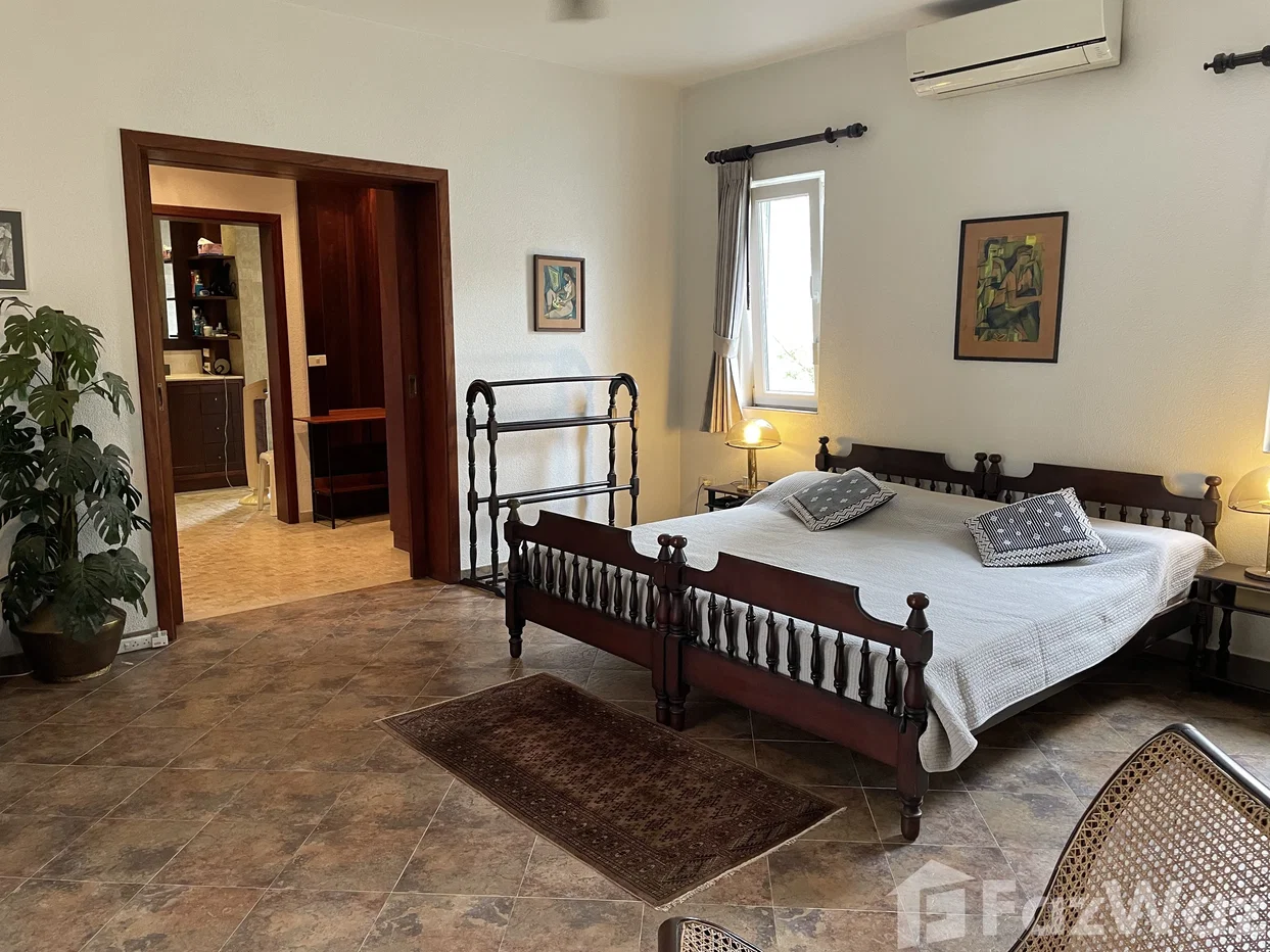 picture Secluded pool villa on sought-after estate 6798145 - 11/16