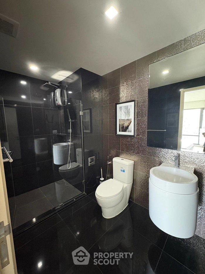 รูป คอนโด 2 ห้องนอน Rhythm Sukhumvit 36-38 ใกล้ BTS ทองหล่อ (ID 3356452) - รูปที่ 9/16