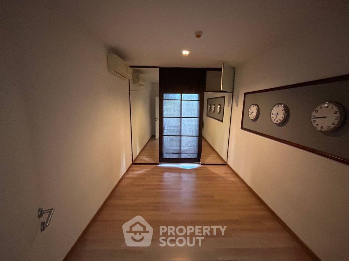 picture 2-BR Condo at The Seed Musee Sukhumvit 26 near BTS Phrom Phong (ID 883656) - 9/27